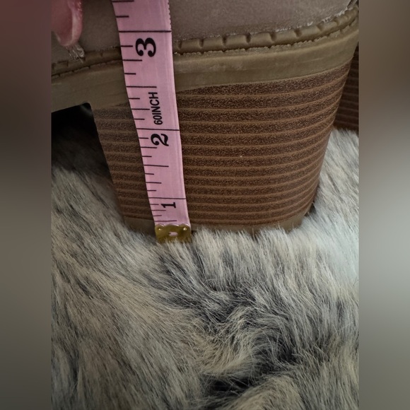 NWOB-MIA-Women's Tan Ankle Boots Faux Suede Size 7 - Picture 2 of 8